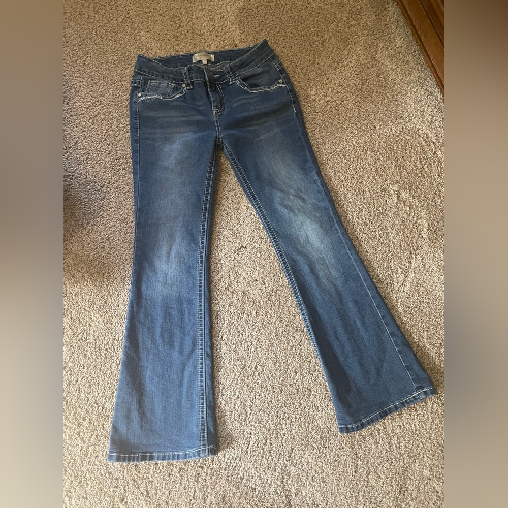 Super cute girls jeans. Size 12. See all measurements.